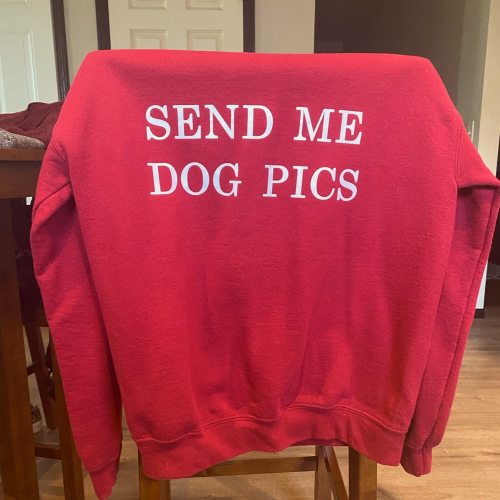 SWEATSHIRT